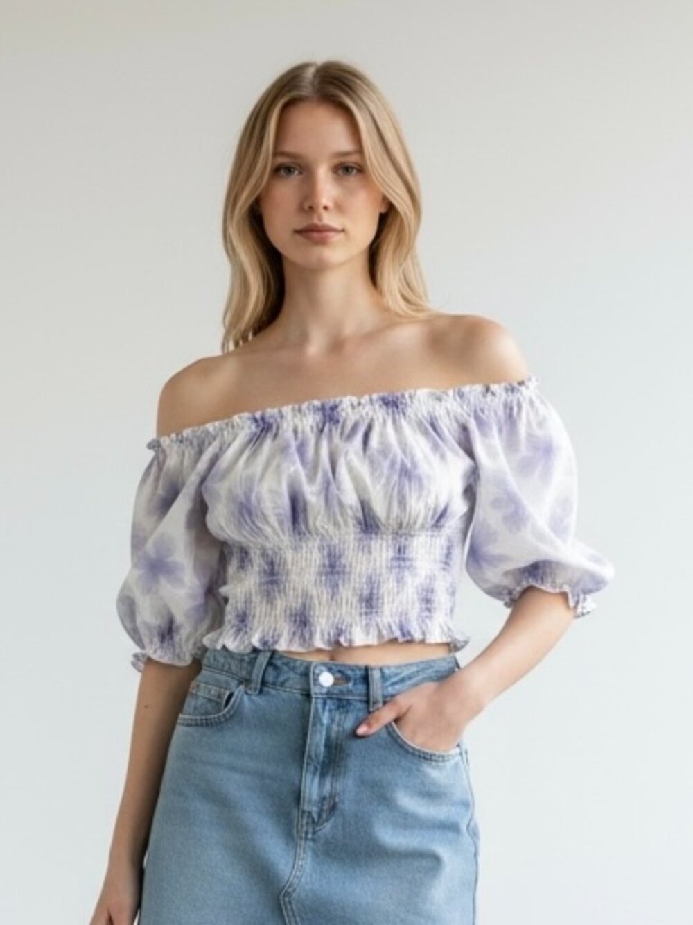 Levi’s Tilly Smocked Crop Top Women’s Large Peasant Top lavender off shoulder